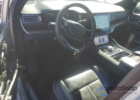 2022 Jeep Grand Wagoneer Series Ii z USA, uszkodzony, nr VIN 1C4SJVFJ8NS116108